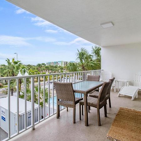 Beach Oasis - No Storm Damage & Guest Ready! Come Enjoy The Heated Pool & Relax At The Beach! Clearwater Beach Exterior photo